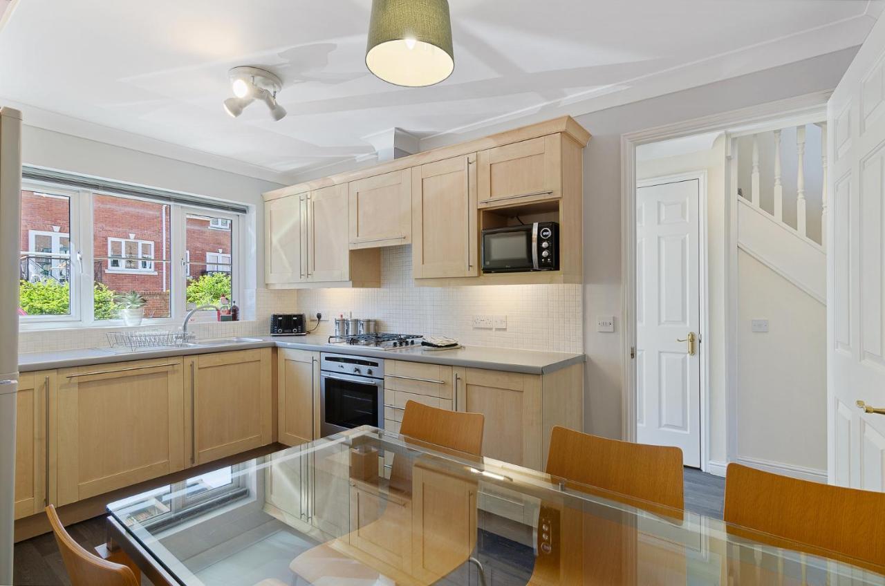 4Br Townhouse Wbalcony Free Parking Fast Wi-Fi Villa Norwich Bagian luar foto
