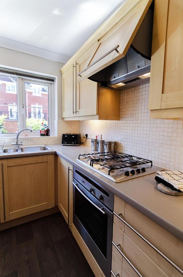 4Br Townhouse Wbalcony Free Parking Fast Wi-Fi Villa Norwich Bagian luar foto