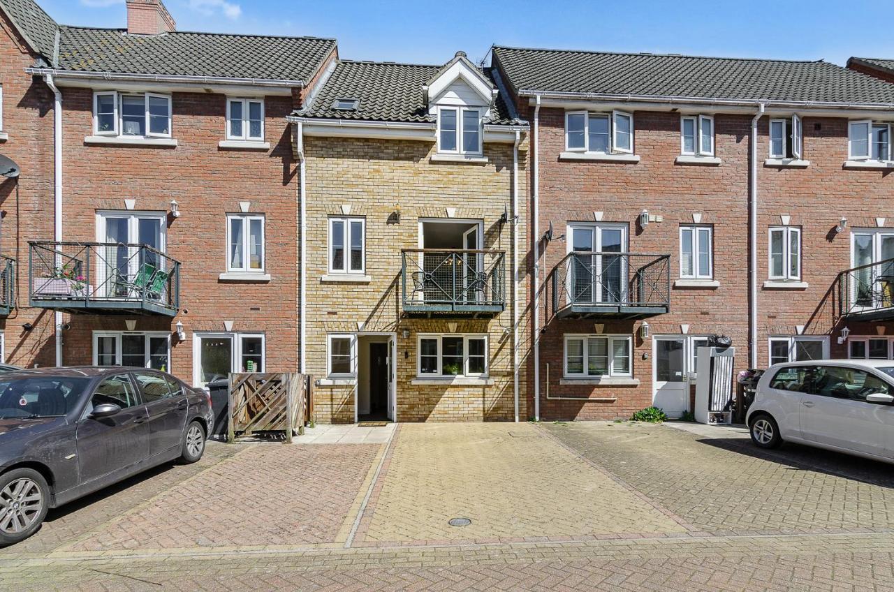 4Br Townhouse Wbalcony Free Parking Fast Wi-Fi Villa Norwich Bagian luar foto