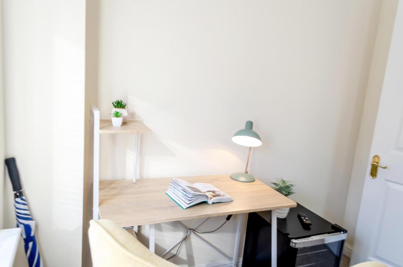 4Br Townhouse Wbalcony Free Parking Fast Wi-Fi Villa Norwich Bagian luar foto